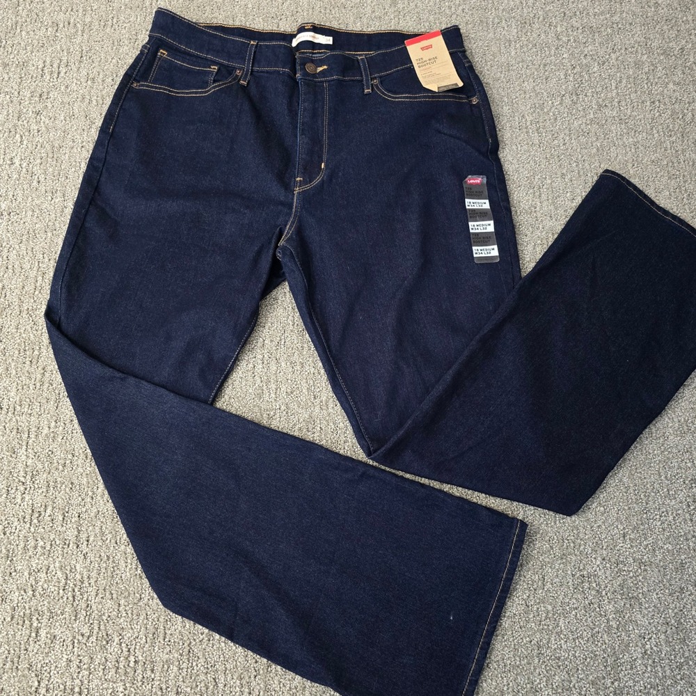 Levi's 725 High Rise Bootcut Jeans Womens 18 Medium W34 L32 Hypersoft NWT